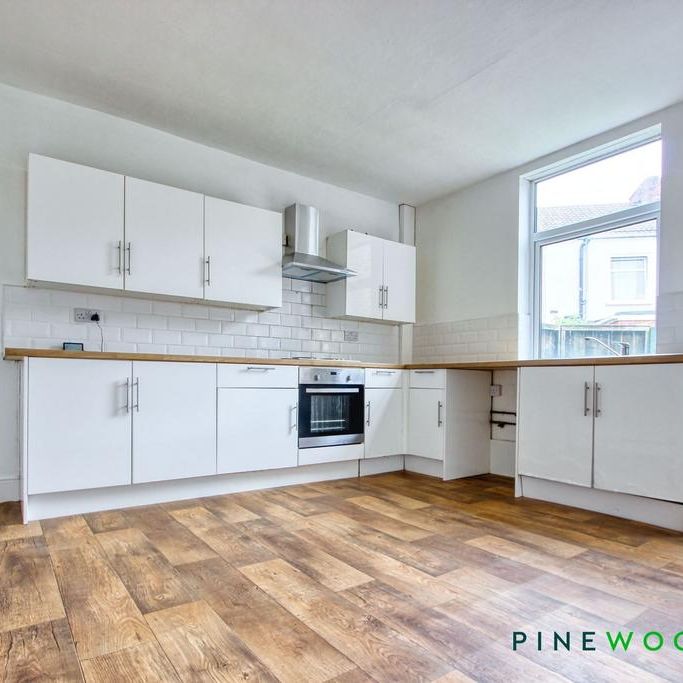 2 bedroom semi-detached house to rent - Photo 1
