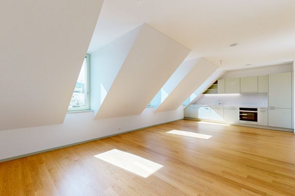 Zentrale und moderne Wohnung mit privater Dachterrasse - Photo 1