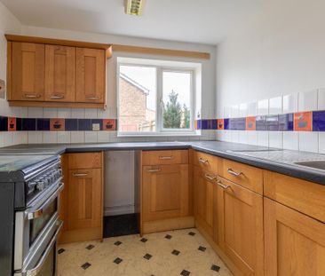 3 bedroom terraced house to rent - Photo 3
