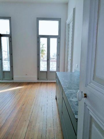 Location appartement 6 pièces, 166.77m², Sète - Photo 3