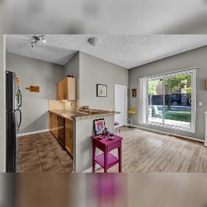 2 Bed 2 Bath HW Incl. MacEwan Lofts Edmonton - Photo 1