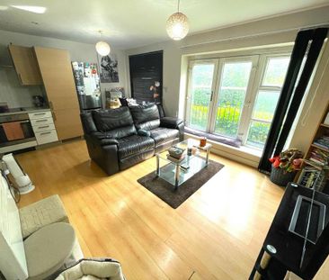 2 bedroom flat share to rent - Photo 4