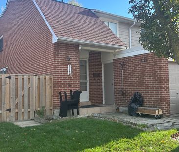 For Lease - 215 Mississauga Valley Unit# 131, Mississauga, Ontario - Photo 1