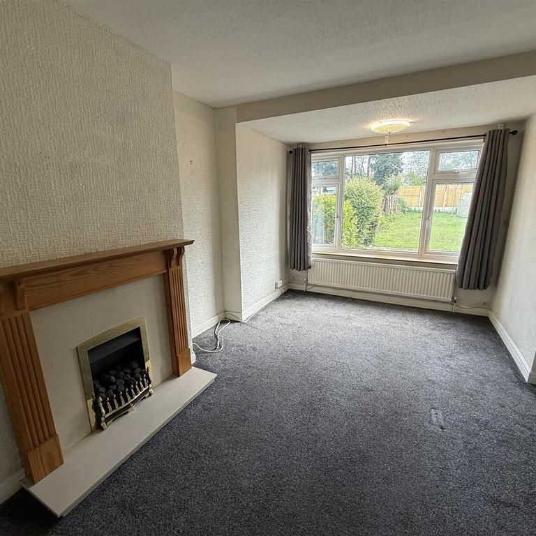 3 bedroom semi-detached house to rent - Photo 1