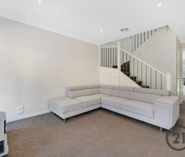 Modern Townhouse - Photo 5