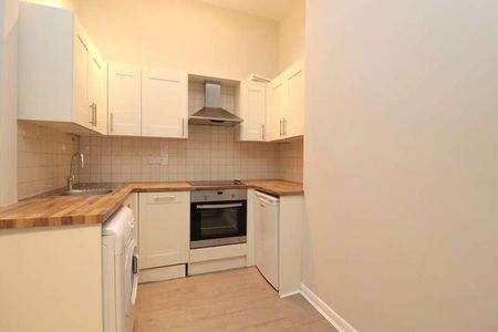 Uxbridge Road, Kingston Upon Thames, KT1 - Photo 4