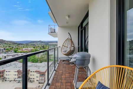 Luxury Downtown FURNISHED 1 bed Condo at Brooklyn - Photo 2