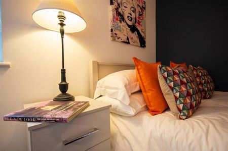 5 bedroom terraced house to rent - Photo 5