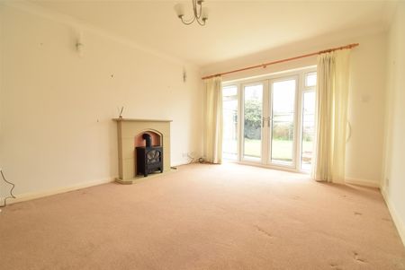 Hollingthorpe Road, Hall Green, Wakefield - Photo 2