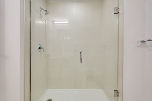 For Lease - 2946 Dundas Street Unit# 605, Toronto, Ontario - Photo 1