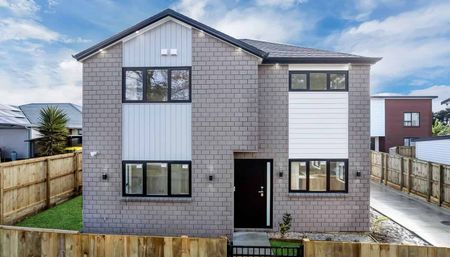 Brand New 5-Bedroom Standalone Home - Photo 2