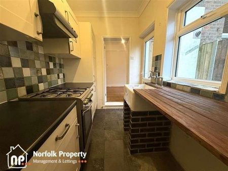 South City, NR2 - Photo 2