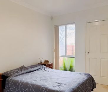 3 Bed 2 Bath Third Room - Photo 4