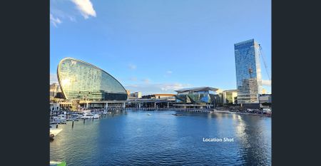 Bayside Living: Large, Bright Airy & Private Home - Photo 3