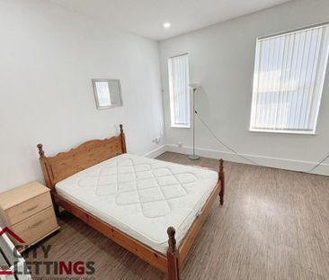 1 bedroom ground floor flat to rent - Photo 2
