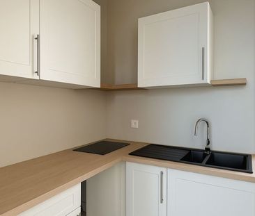 Location Appartement 1 pièce 34m² TROYES 10000 - Photo 1