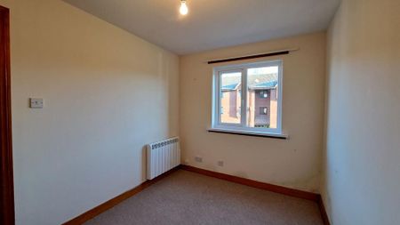 2 bedroom ground floor flat to rent - Photo 4