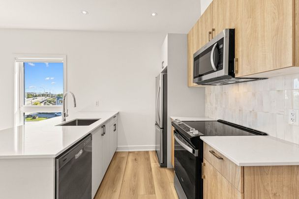 5 Rue d'Orly, #301 - Photo 1