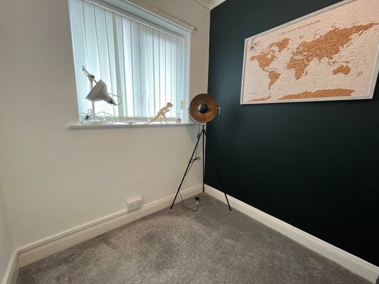 Heath Place, Leeds - Photo 1