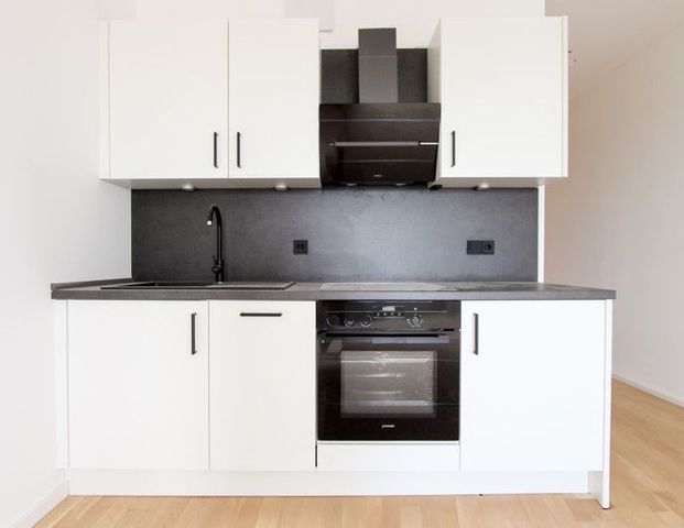 Exklusives 1-Zimmer-Apartment mit Loggia - Photo 1