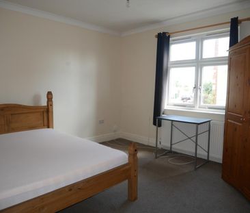 3 bedroom maisonette to rent - Photo 1