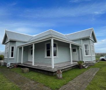 Spacious Family Home in Desirable Te Horo – Your Countryside Retreat! - Photo 3