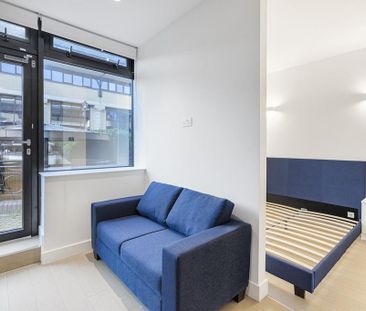 Studio to rent - Photo 1