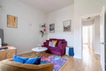 Flat 2 23 Kempsford Gardens, London - Photo 5