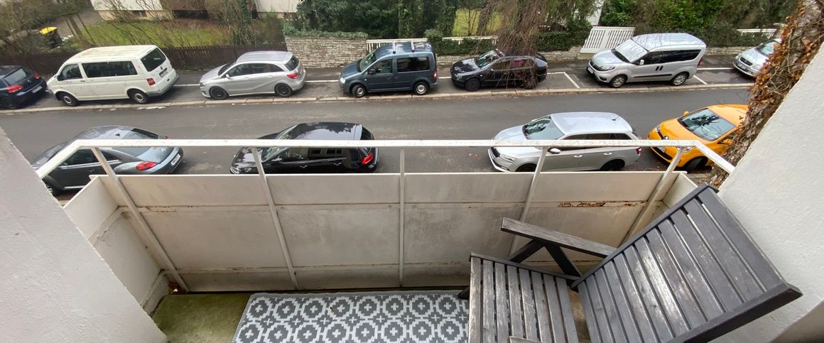 Helle Altbauwohnung mit Charme – hohe Decken, Dielenboden & großes Bad - Foto 1