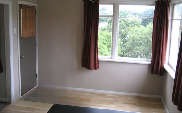 Tidy Three Bedroom - Photo 1