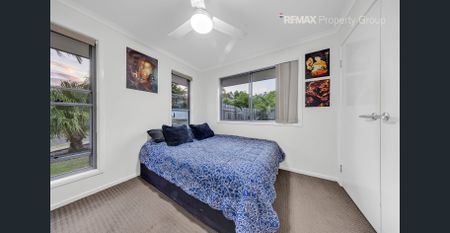 4 Bedroom Modern Home! - Photo 5