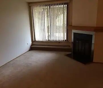 Coachman House — 1 Bedroom - Photo 2