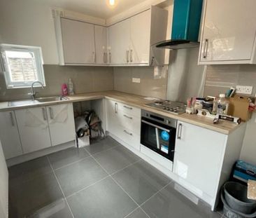 3 Bedroom House To Let - Photo 4