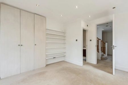 4 bedroom house in Chiswick - Photo 5