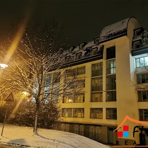 Pronájem zrekonstruovaného bytu 3+kk s lodžií, 62 m - Фото 1