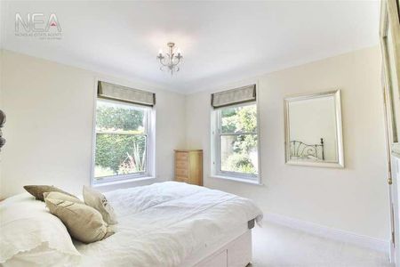 Treetops, Caversham, Reading, RG4 - Photo 3