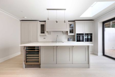 5 bedroom house to rent - Photo 2