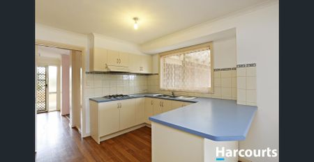 Spacious Family Home with a big yard - Photo 5