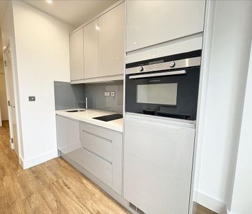 Studio to rent - Photo 6