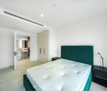 Deanston Building, Royal Wharf Walk E16 - Photo 3