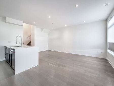 For Lease - 4020 Parkside Village Drive Unit# 2, Mississauga, Ontario - Photo 3