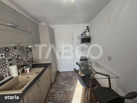 Apartament 2 camere de inchiriat decomandat 55mp zona Sub Arini Sibiu - Photo 2