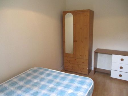 Great Apartment, 122a Fitzroy Avenue, Queens Quarter, Belfast, BT7 1HX - Photo 3