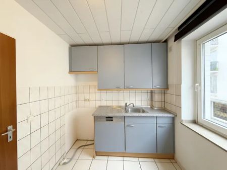 HELLE 2-ZIMMERWOHNUNG ZU MIETEN! - Photo 3