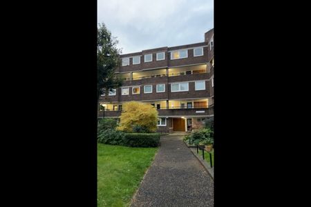 Room in a Shared Flat, Augustus Close, TW8 - Photo 4