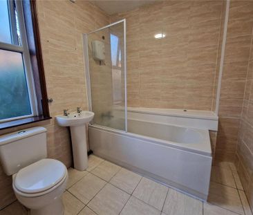 3 bedroom end of terrace house to rent - Photo 6