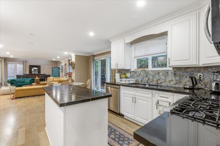 For Lease - 20 Ladyslipper Court, Markham, Ontario - Photo 2