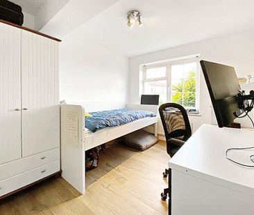 3 bedroom semi-detached house to rent - Photo 6