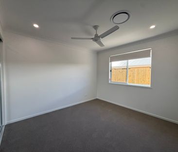 11 Kashmir Circuit, Greenbank QLD 4124 - House For Rent | Domain - Photo 5