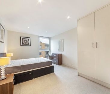 1 Bed Flat, Lanterns Way, E14 - Photo 4